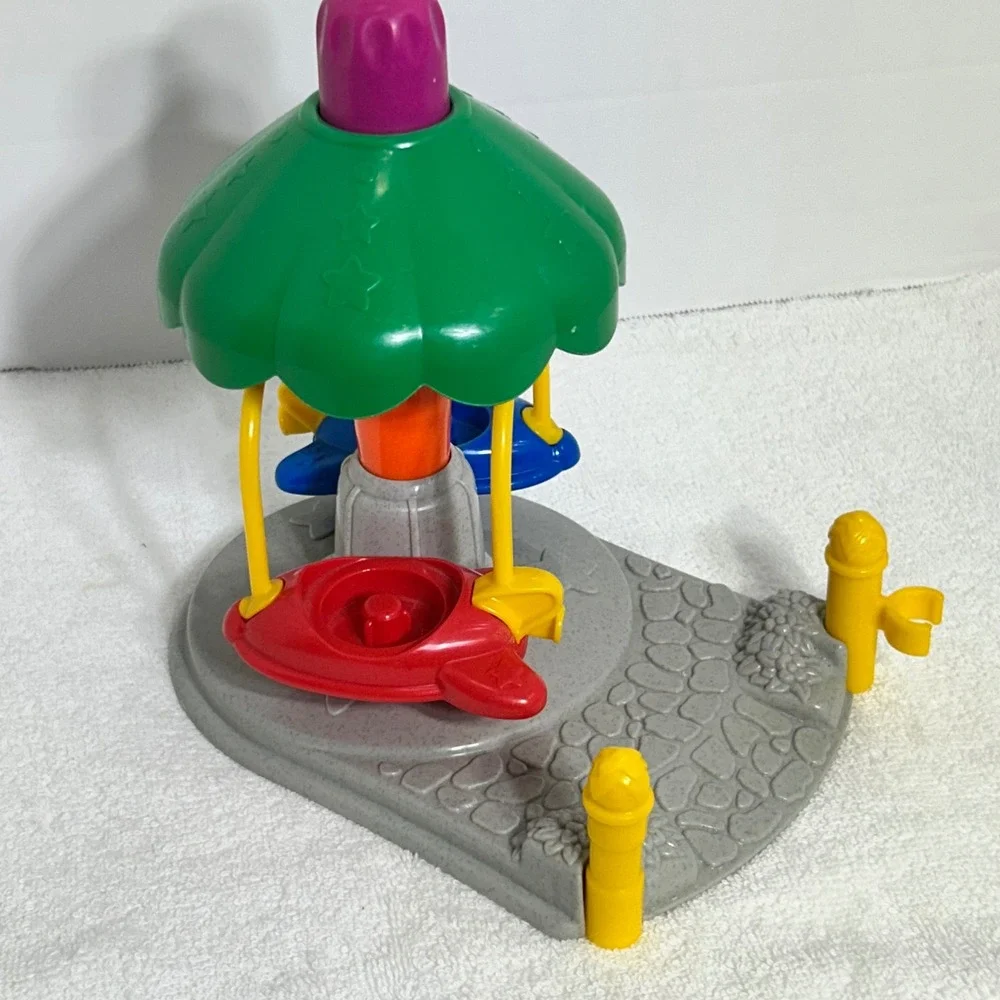 Fisher‎ Price Little People Spin n Fly Airplane Ride Carousel 2003 Mattel B0011